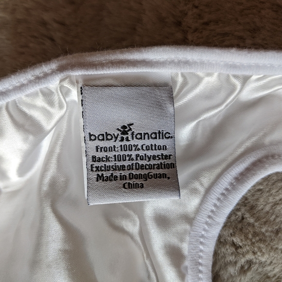 FREE with purchase West Virginia University Baby Mountaineer Bib white blue gold - Picture 4 of 4